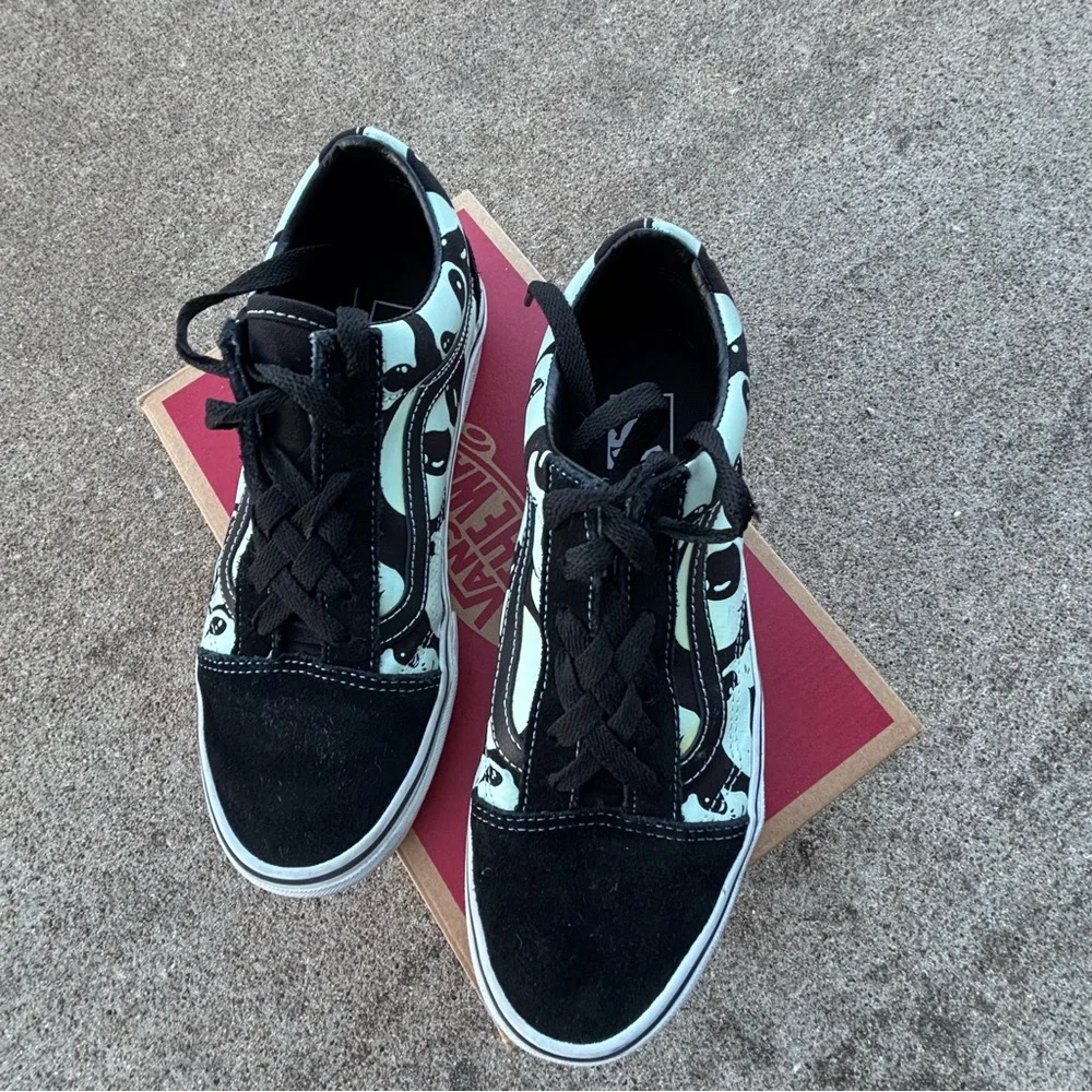 Vans Glow in the Dark Alien Old Skool Sneakers - Picture 2 of 6